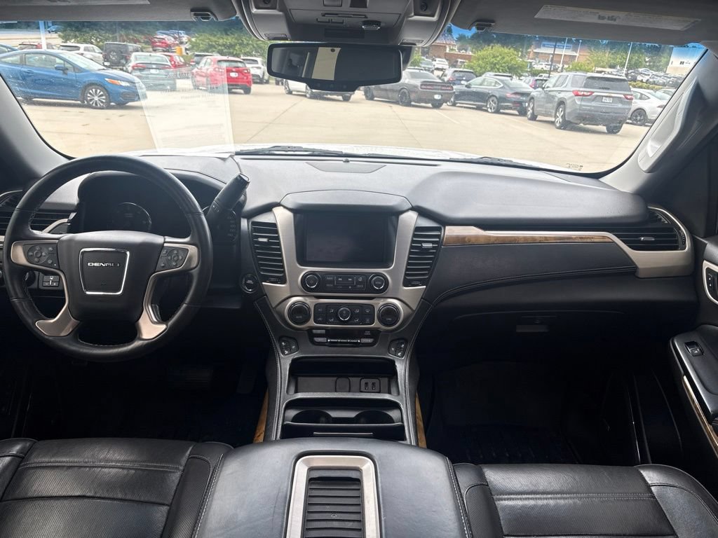 Used 2017 GMC Yukon XL Denali w/ Open Road Package AWD/4WD image 38