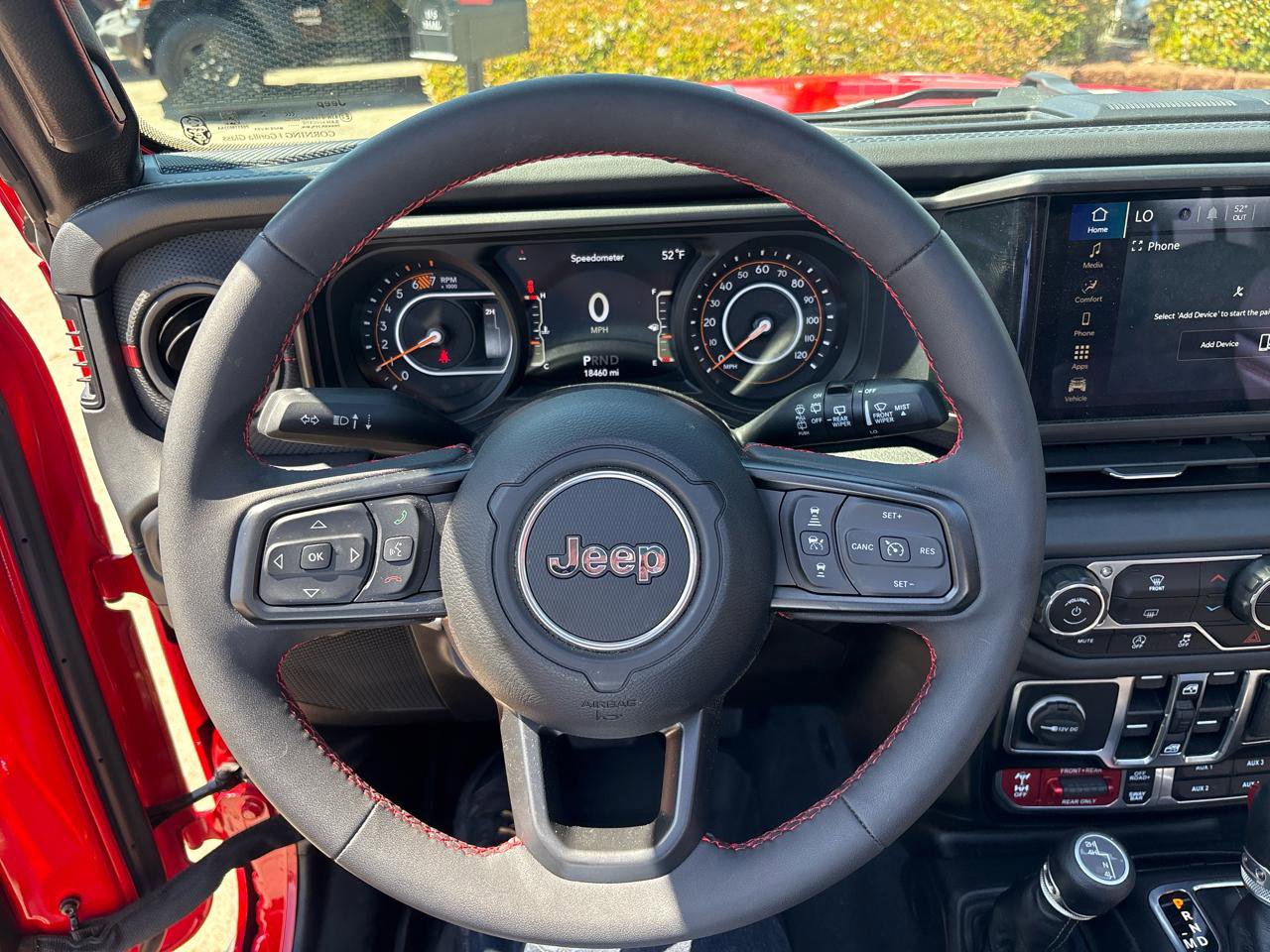 Used 2024 Jeep Wrangler Unlimited Rubicon w/ XTREMEE 35" Tire Package AWD/4WD image 22