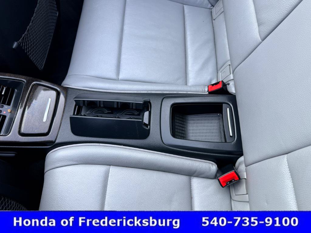 Used 2012 BMW 335i Convertible RWD image 24
