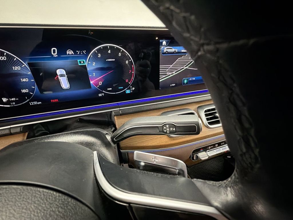 Used 2024 Mercedes-Benz GLS 450 4MATIC image 16