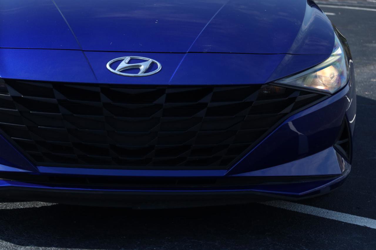 Used 2023 Hyundai Elantra SEL image 23