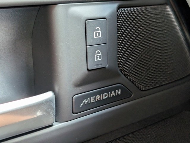 New 2025 Land Rover Defender 110 S image 22