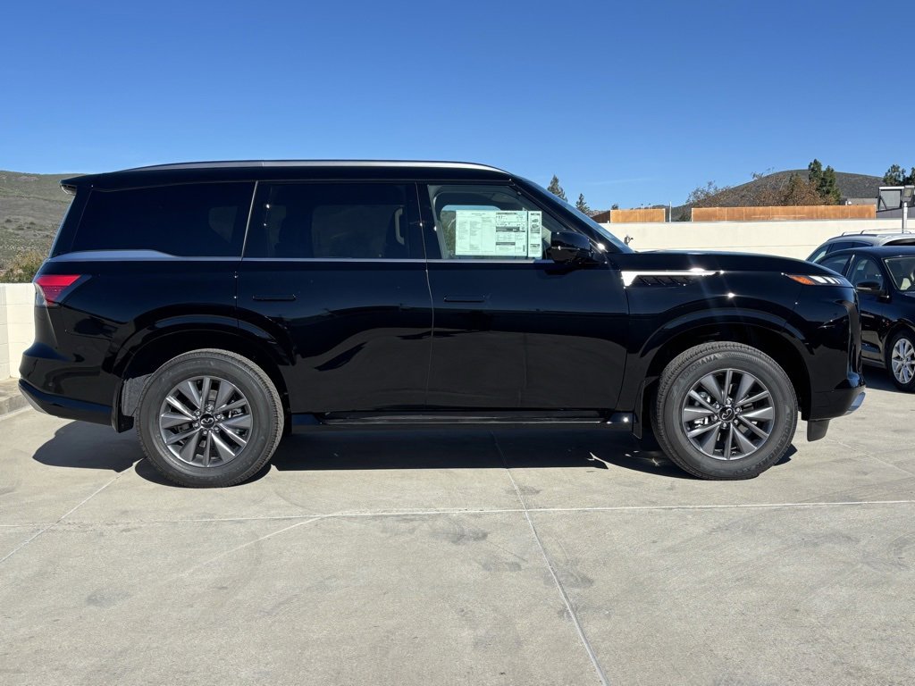 New 2026 INFINITI QX80 Pure image 2