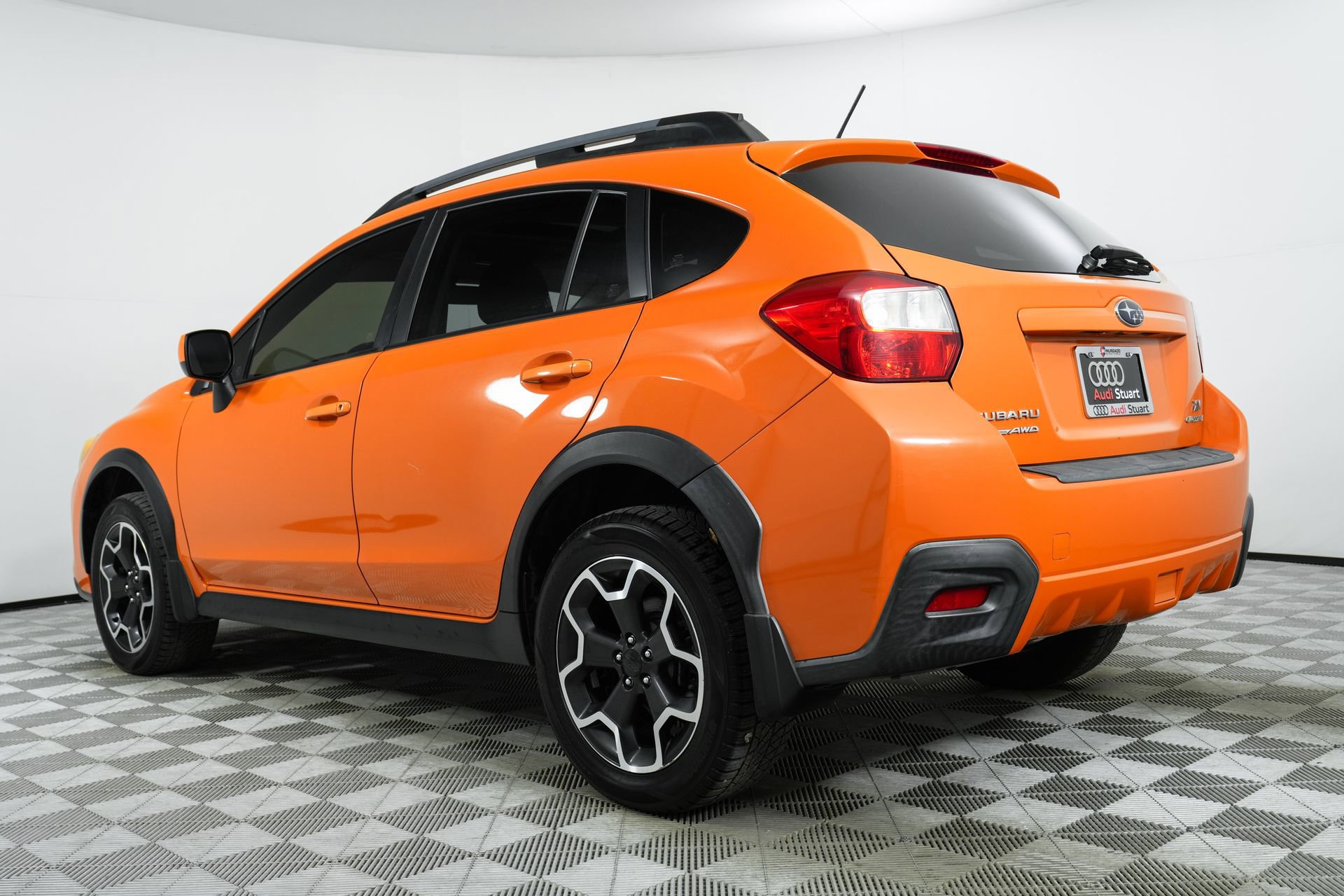 Used 2014 Subaru Crosstrek 2.0i Premium w/ Moonroof Package image 5