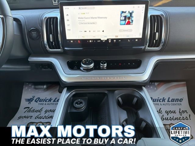 New 2025 Ford Expedition Max Platinum w/ Driver's Package image 24