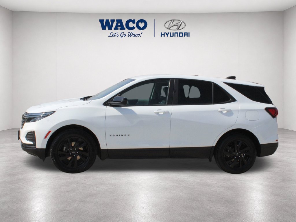 Used 2023 Chevrolet Equinox LS w/ LS Convenience Package FWD image 4