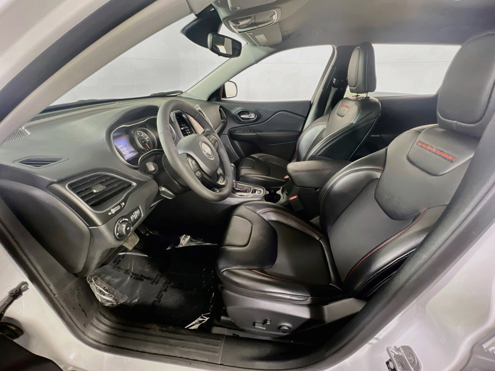 Used 2022 Jeep Cherokee Trailhawk w/ Trailer Tow Group image 19