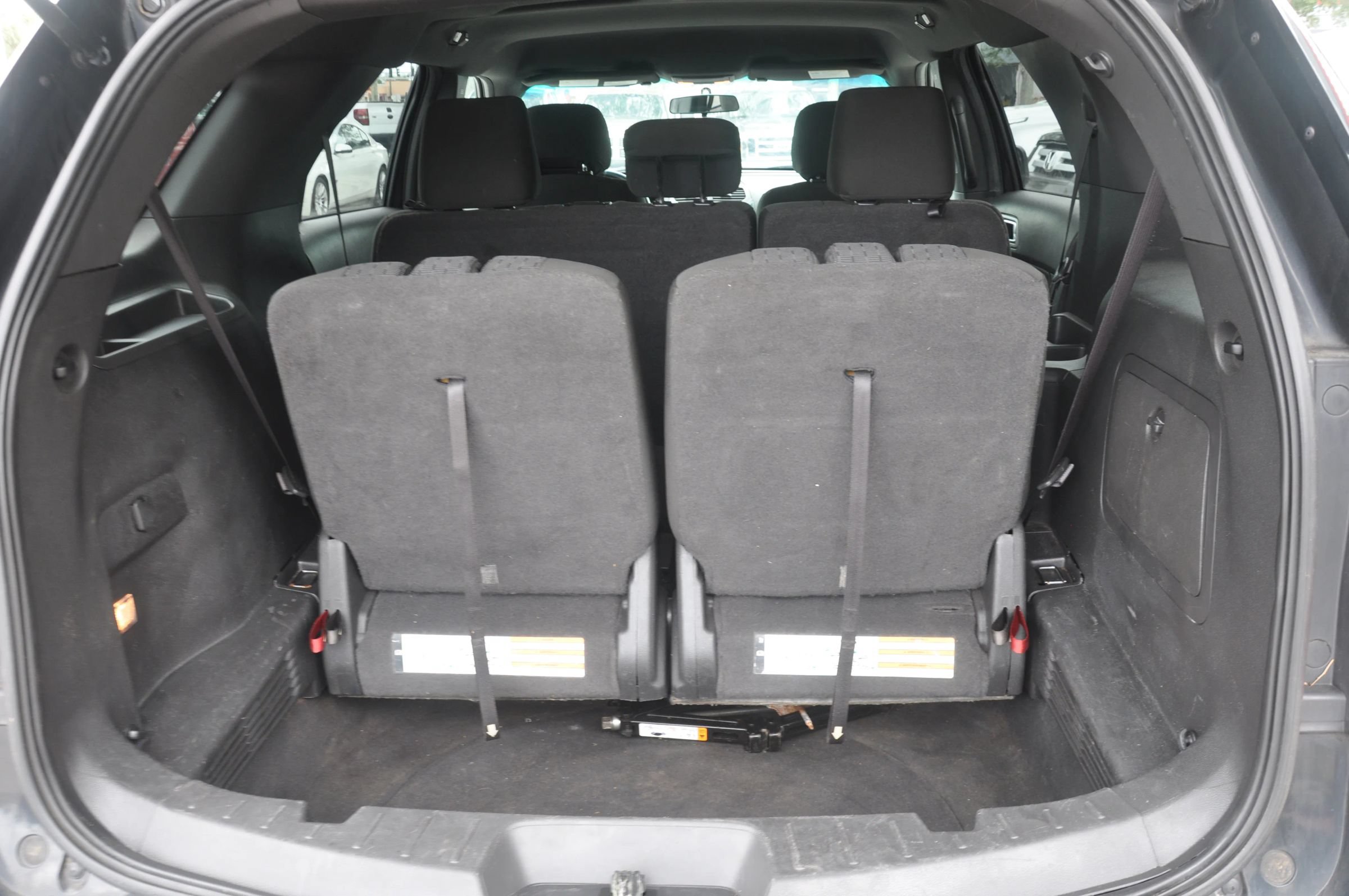 Used 2014 Ford Explorer XLT AWD/4WD image 12