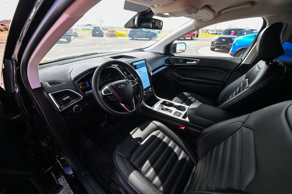 Certified 2024 Ford Edge SEL w/ Convenience Package AWD/4WD image 19