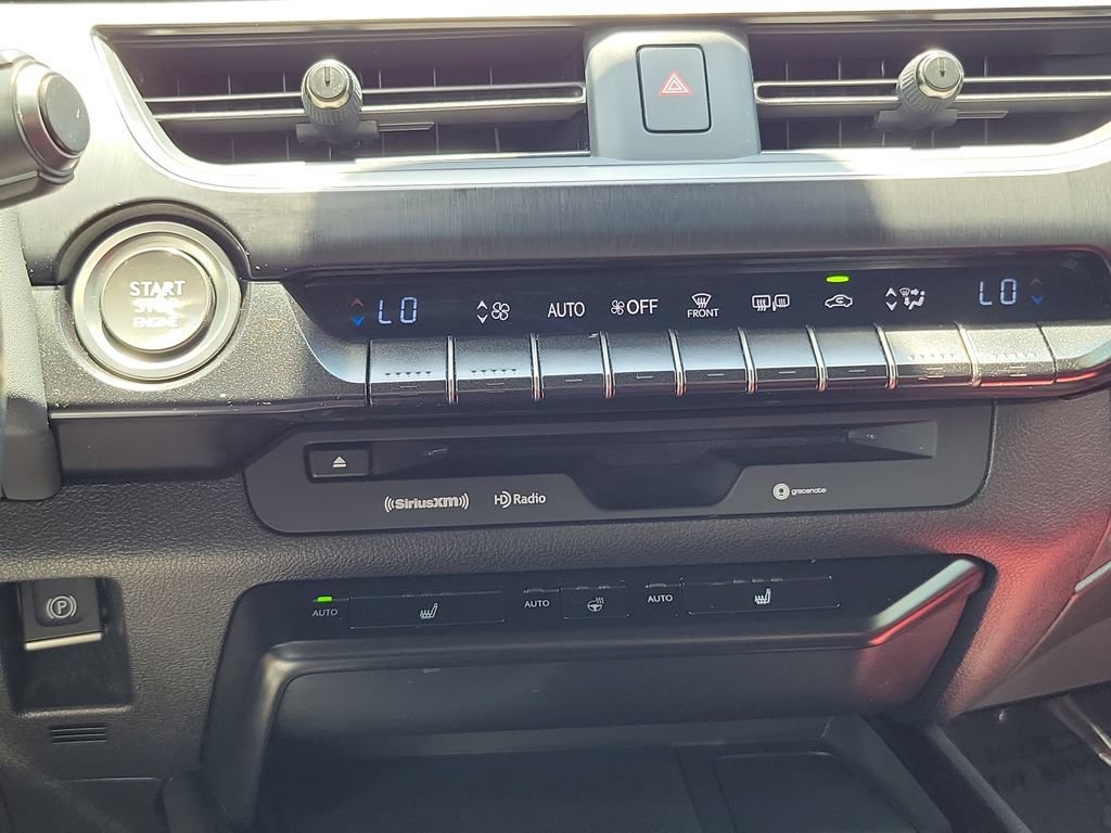 Used 2019 Lexus UX 200 F Sport w/ F Sport Premium Package FWD image 29