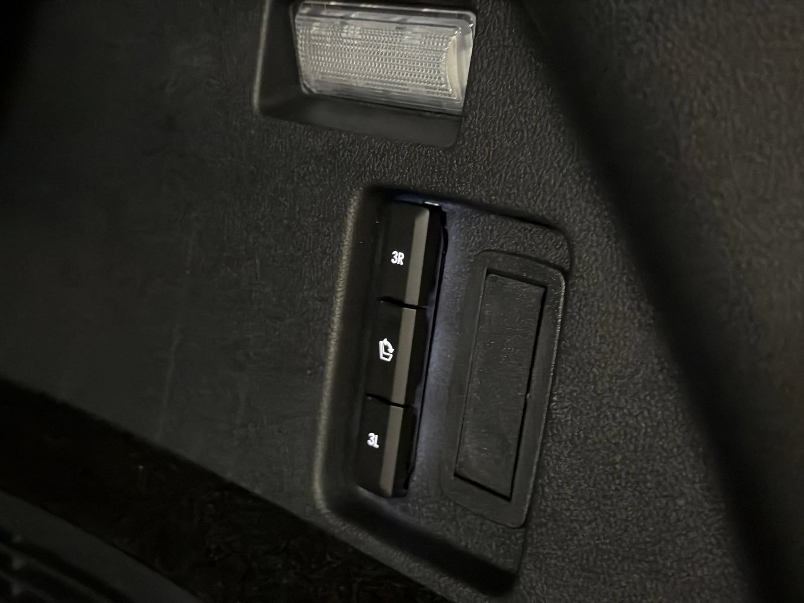 New 2026 Lincoln Aviator Reserve AWD/4WD image 10