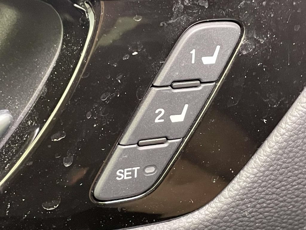 Used 2024 Honda CR-V Sport Touring image 29