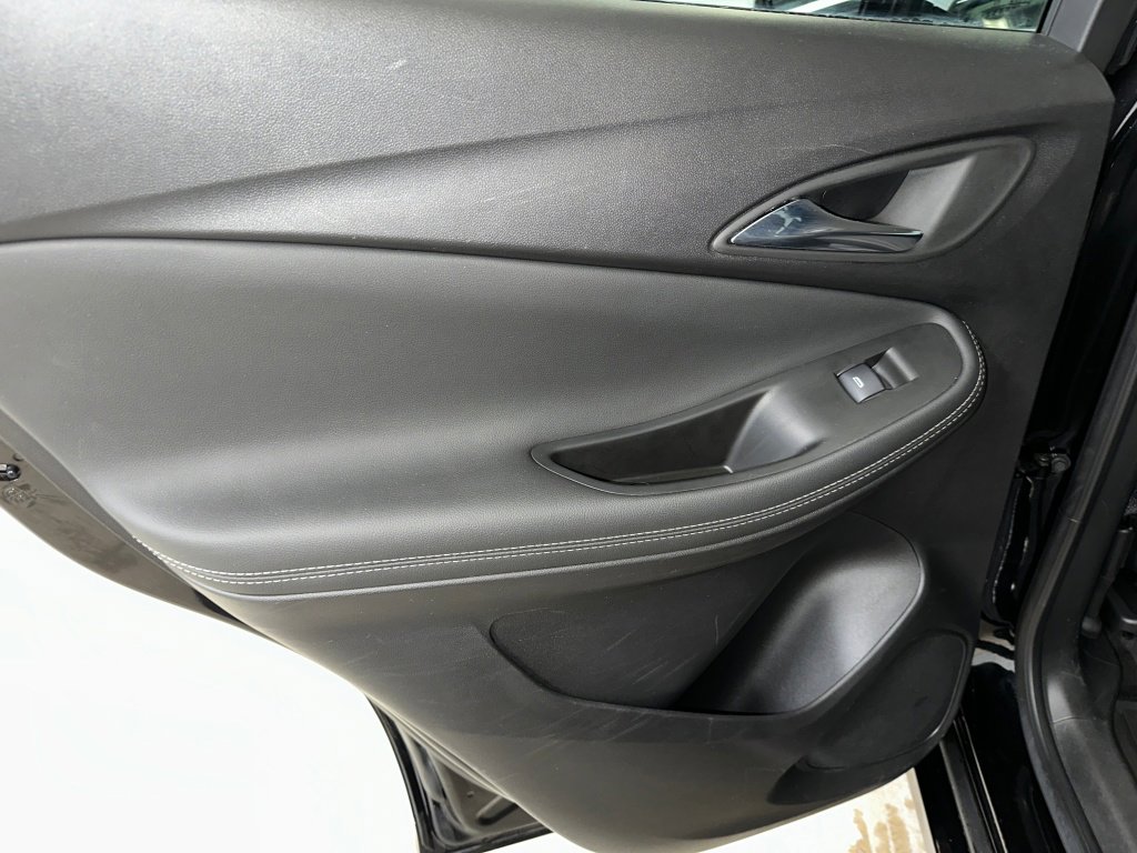 Certified 2023 Buick Encore GX Select w/ Sport Touring Package image 18