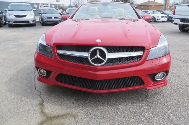 Used 2012 Mercedes-Benz SL 550 image 17
