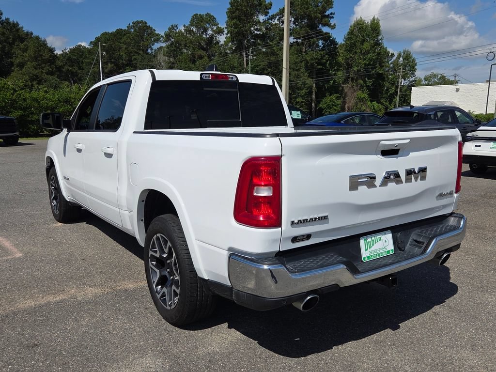 Used 2025 RAM 1500 Laramie AWD/4WD image 8