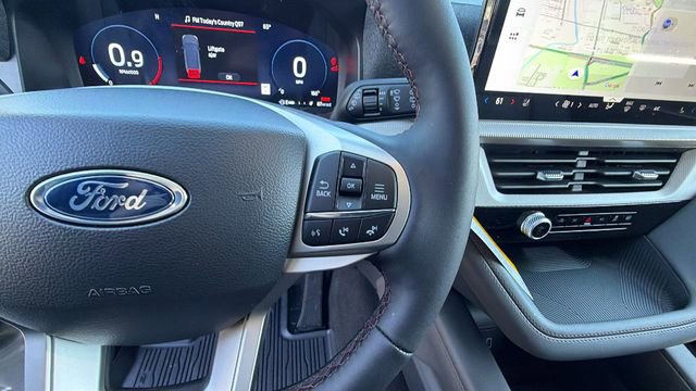 New 2026 Ford Explorer Active w/ Active Comfort Package image 28