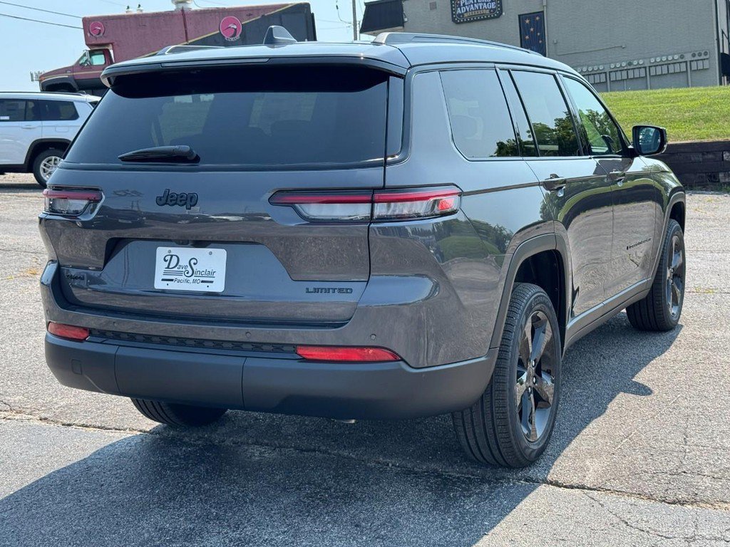 New 2025 Jeep Grand Cherokee L Limited image 3