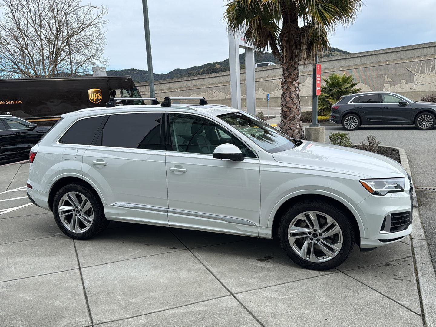 Used 2022 Audi Q7 Premium Plus image 5