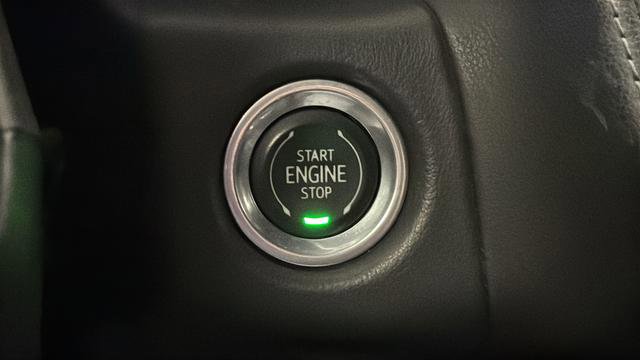 Used 2022 Chevrolet Tahoe Z71 w/ Luxury Package AWD/4WD image 23