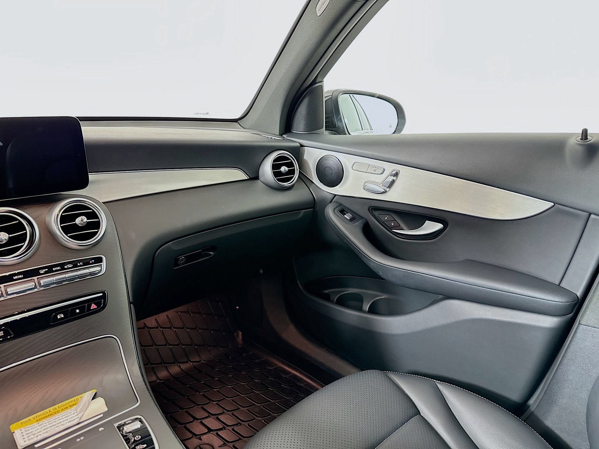 Certified 2022 Mercedes-Benz GLC 300 image 23
