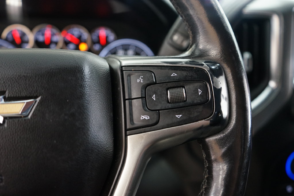 Used 2020 Chevrolet Silverado 1500 LT w/ All-Star Edition AWD/4WD image 32
