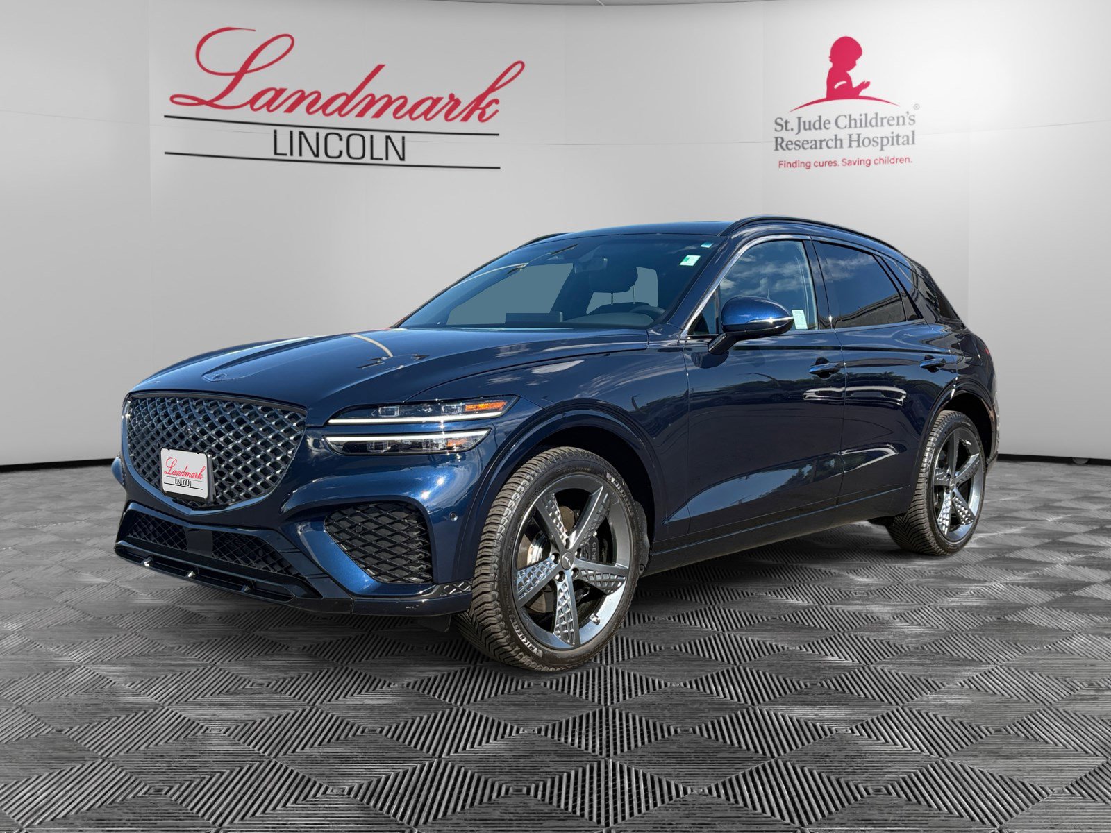 Used 2023 Genesis GV70 2.5T w/ Sport Prestige Package