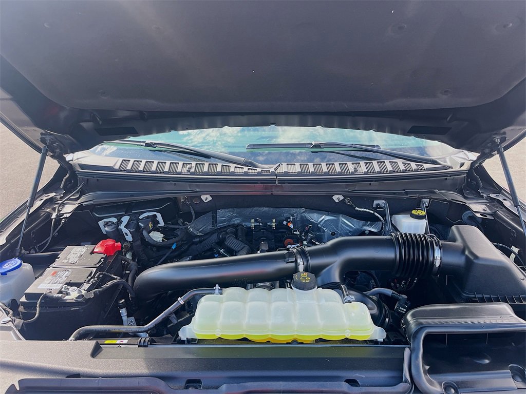Used 2024 Ford Expedition Limited image 32