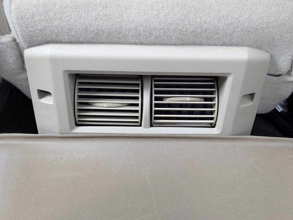 Used 2016 RAM 1500 Laramie w/ Convenience Group RWD image 18