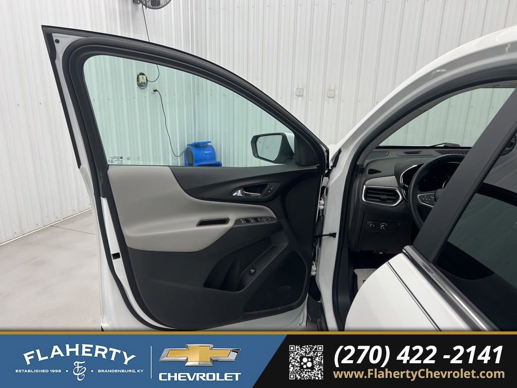 Used 2023 Chevrolet Equinox LT image 8