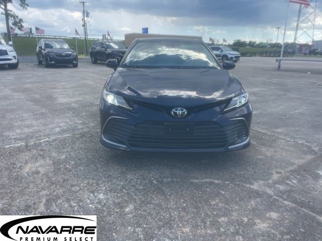 Used 2021 Toyota Camry LE FWD image 11