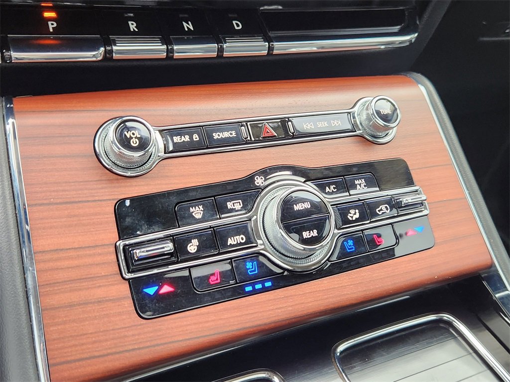 Used 2021 Lincoln Aviator Reserve w/ Equipment Group 210A image 25