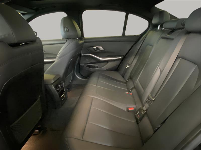 Used 2020 BMW 330i xDrive Sedan w/ Convenience Package image 11