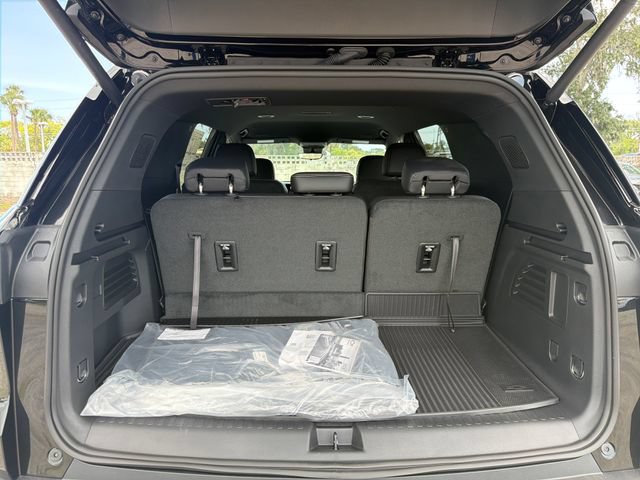 New 2026 Chevrolet Traverse LT w/ Midnight/Sport Edition FWD image 12