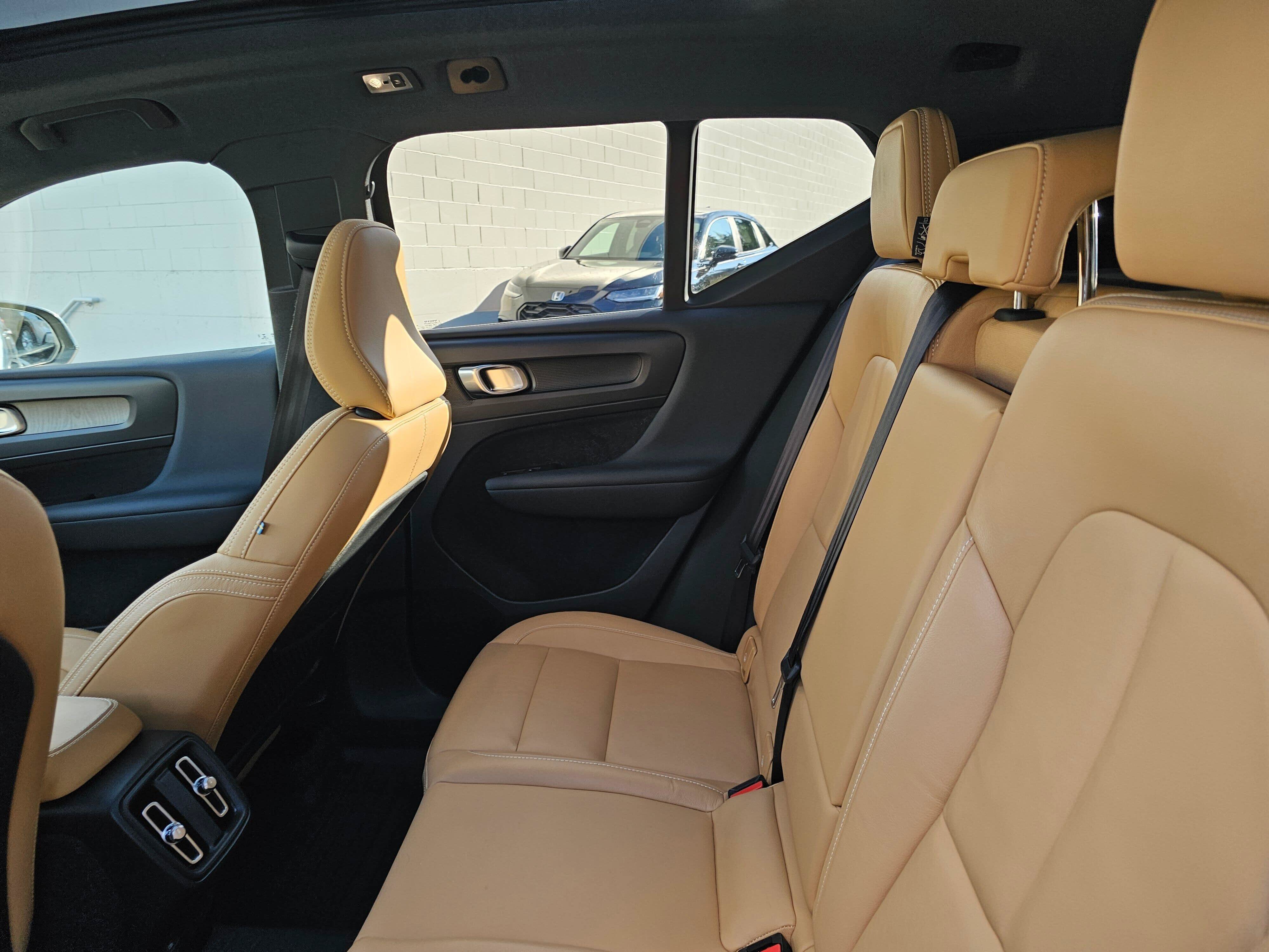 Used 2019 Volvo XC40 T5 Inscription AWD/4WD image 20