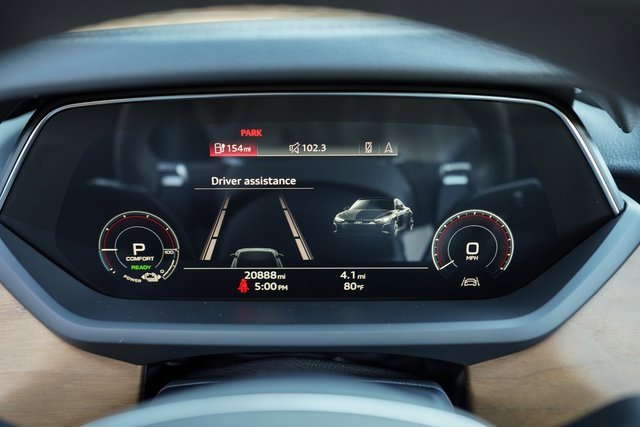 Used 2022 Audi e-tron GT Premium Plus image 27