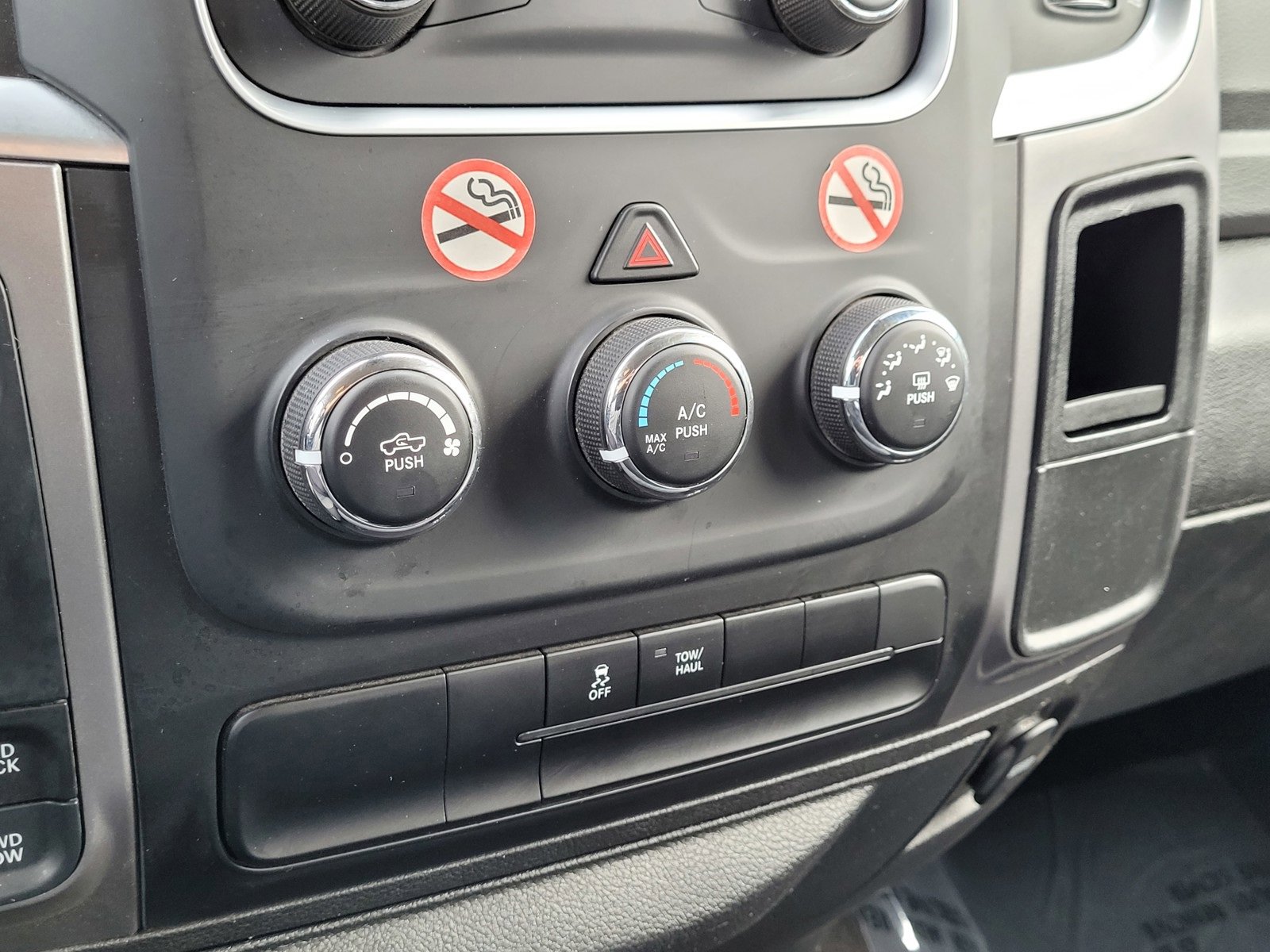 Used 2024 RAM 1500 Classic SLT image 25