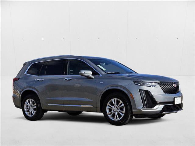 New 2025 Cadillac XT6 Luxury image 7