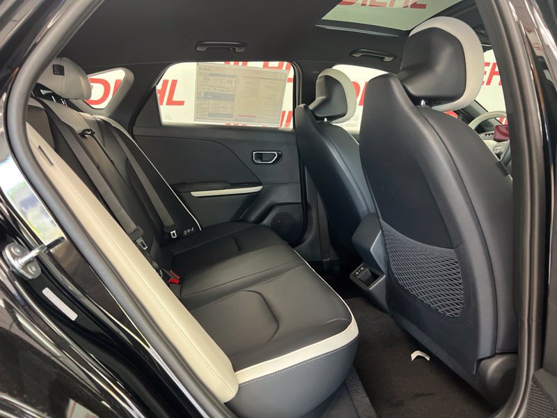 New 2026 Kia K4 GT-Line w/ GT-Line Premium Package FWD image 10