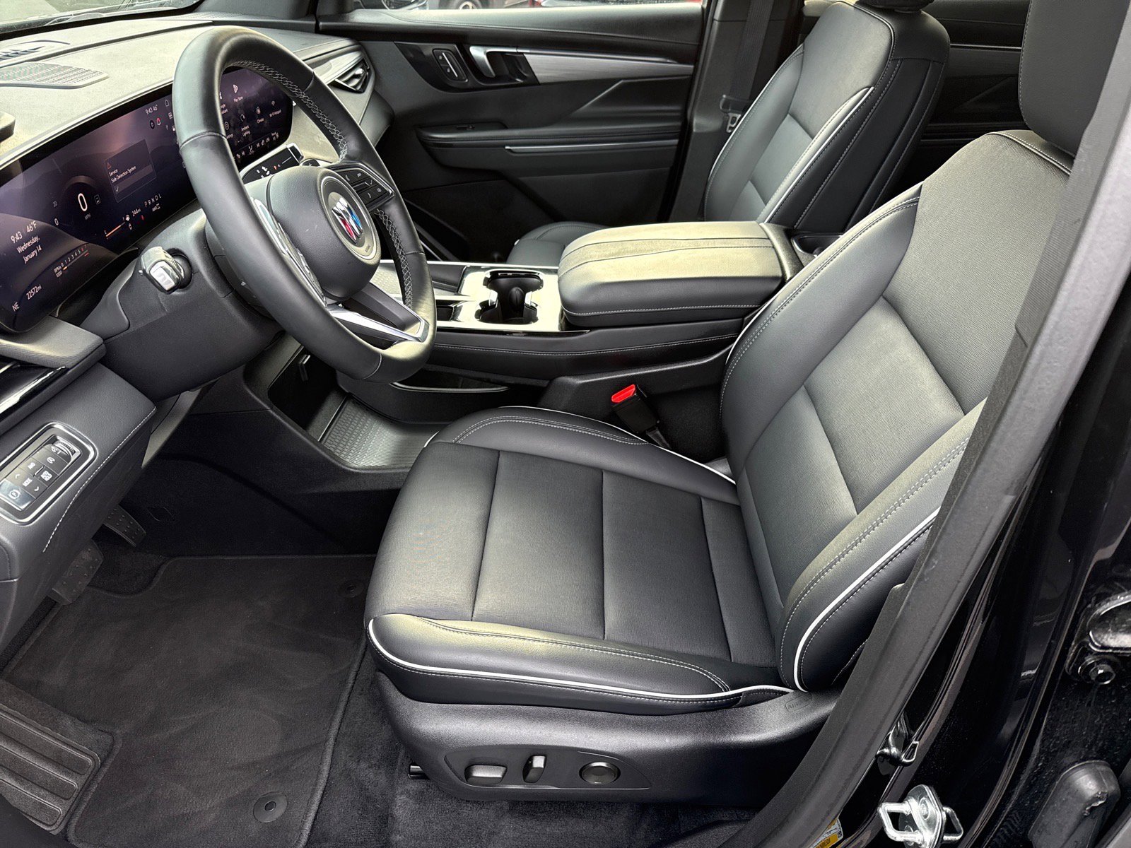 Used 2025 Buick Enclave Preferred image 10