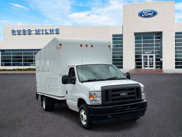 Used 2024 Ford E-450 and Econoline 450 Super Duty w/ Power Windows & Locks Group RWD image 1
