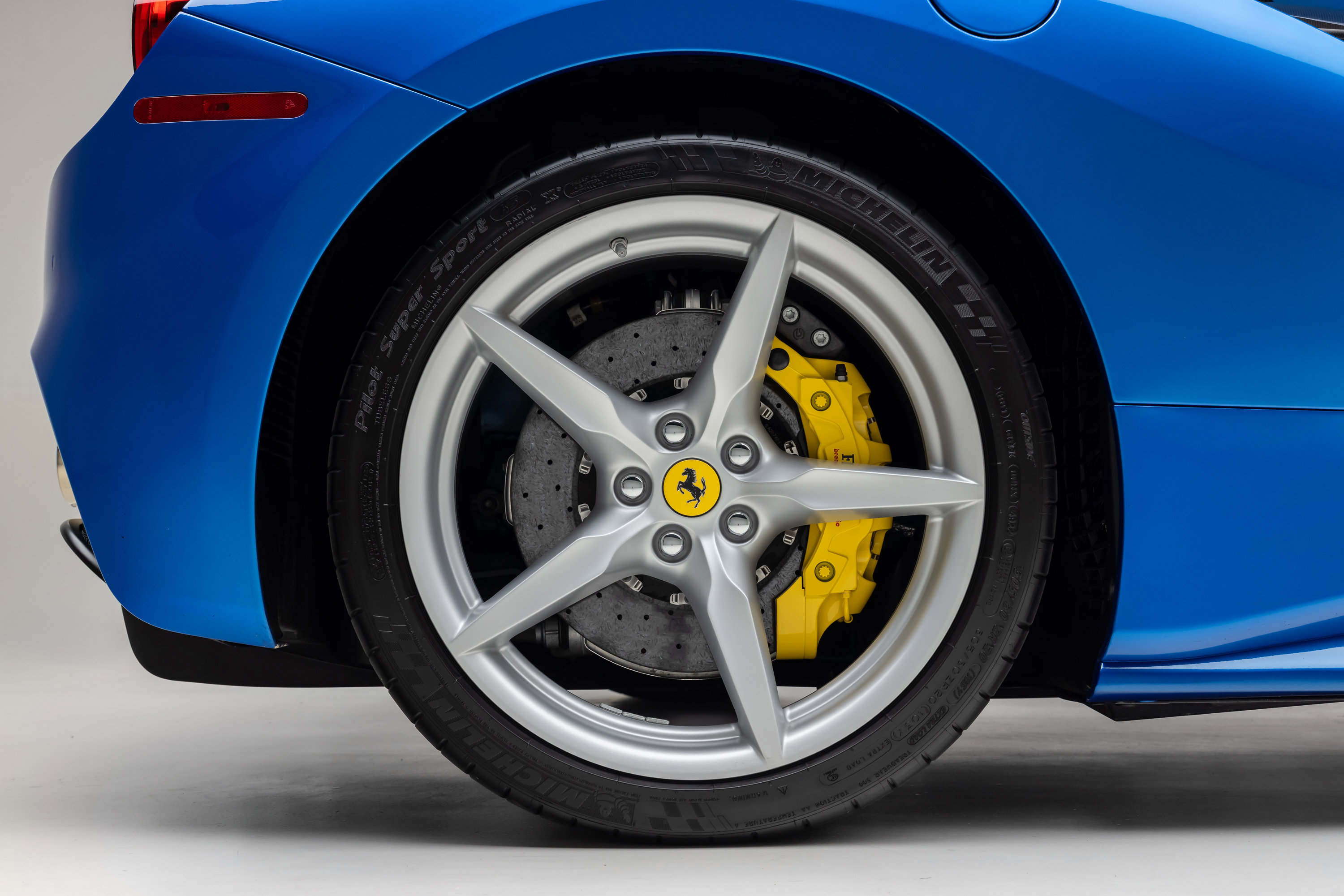 Certified 2018 Ferrari 488 GTB image 21