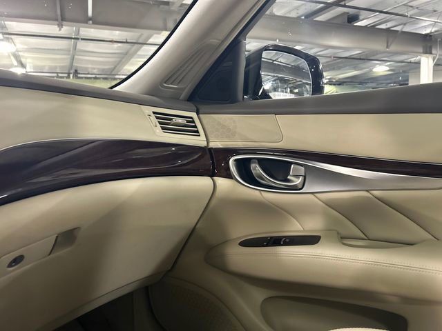 Used 2019 INFINITI Q70 Luxe w/ Proactive Package image 20