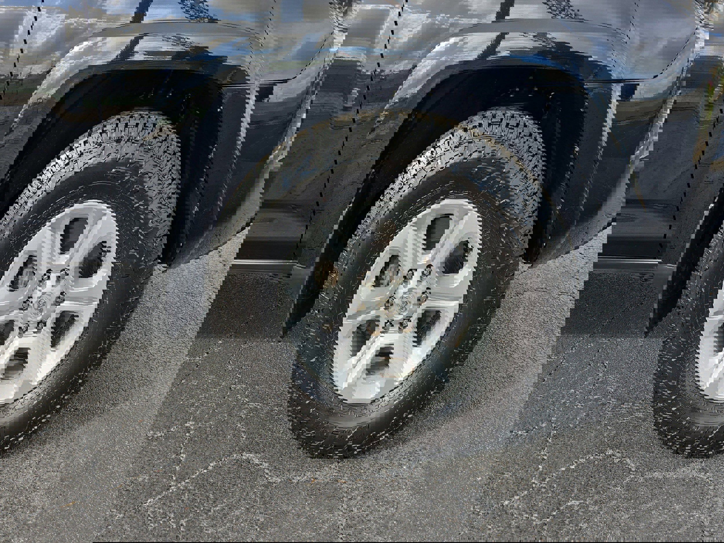 Used 2022 Toyota 4Runner SR5 Premium image 28