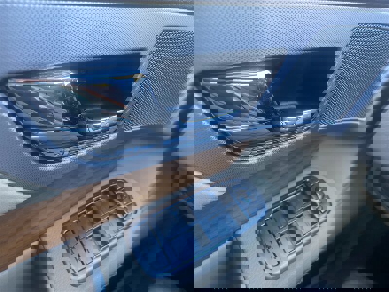 Used 2010 Jaguar XF Luxury image 50