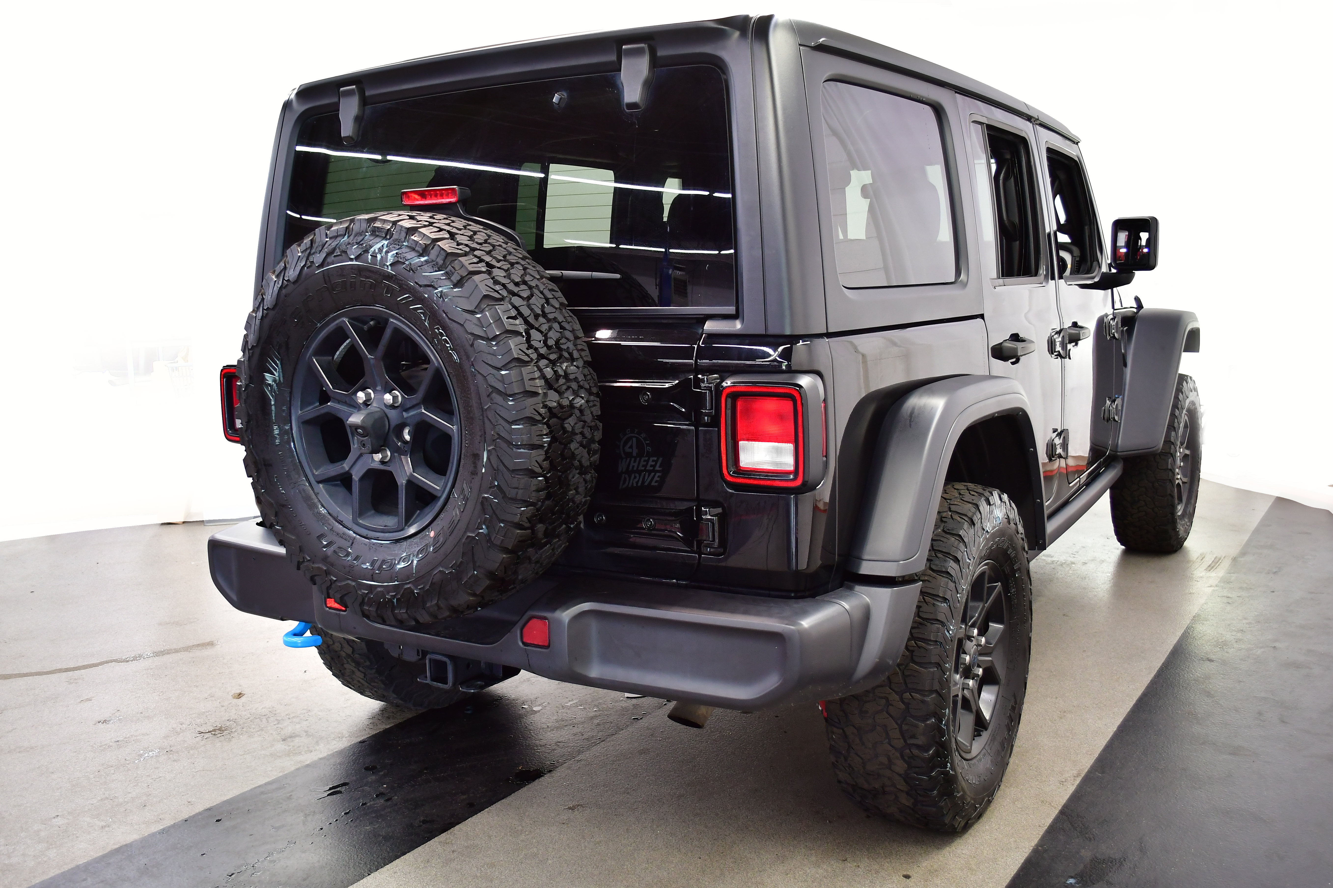 Used 2024 Jeep Wrangler Unlimited AWD/4WD image 7