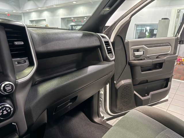 Used 2022 RAM 2500 Big Horn AWD/4WD image 23