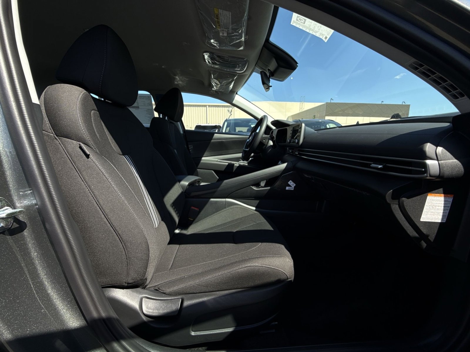 New 2026 Hyundai Elantra Blue image 25