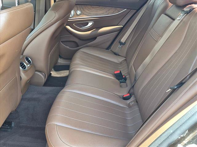 Used 2017 Mercedes-Benz E 300 image 18