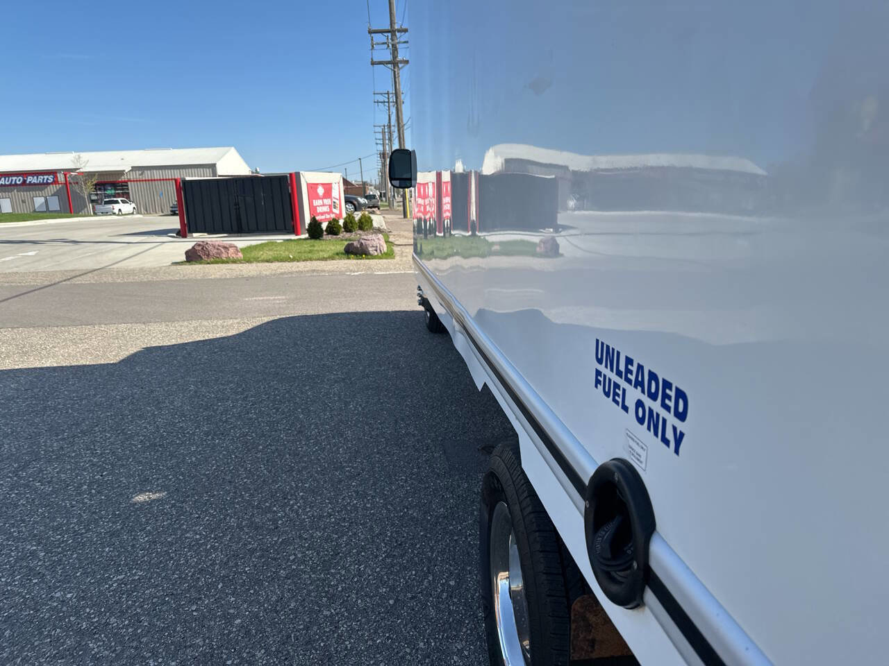 Used 2017 Ford E-350 and Econoline 350 Super Duty w/ Exterior Upgrade Package image 23