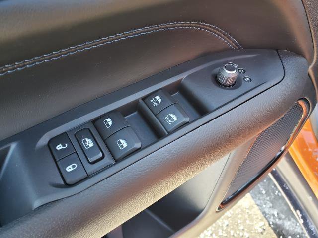 Used 2026 Jeep Compass Latitude image 17